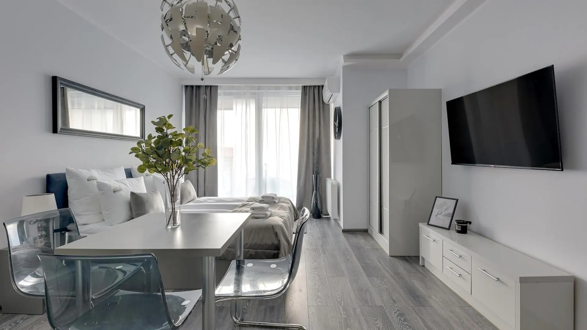 Scala City Center By Downtown Apartments Gdansk Poland