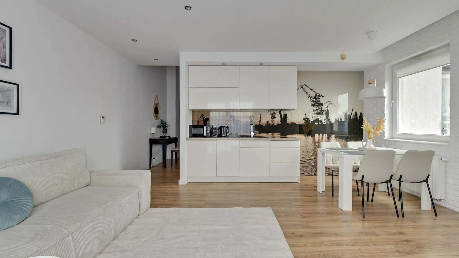 Scala City Center By Downtown Apartments Gdansk Poland