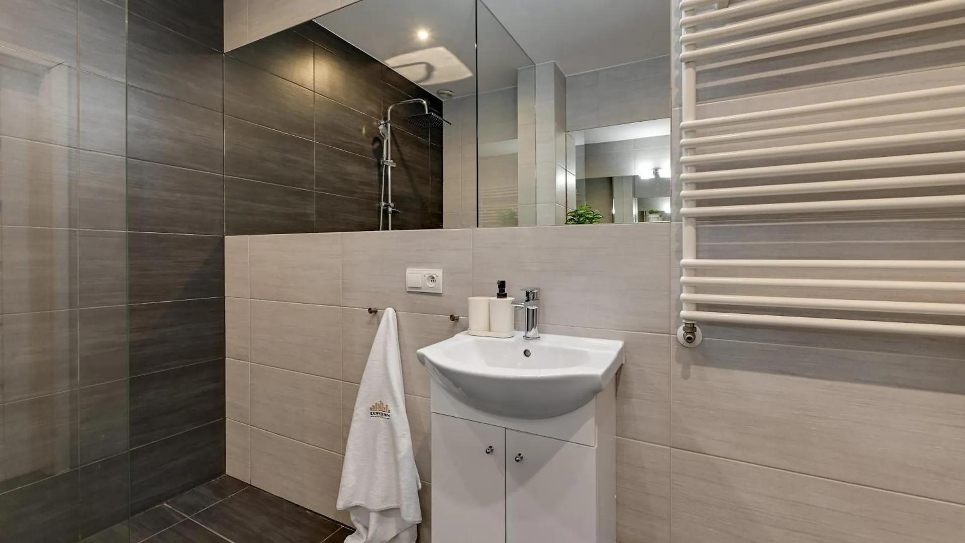 Scala City Center By Downtown Apartments Gdańsk 0*,
